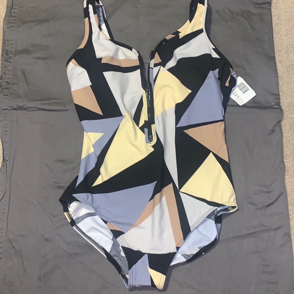 NWT-Geometric Print- Size 12 Miracle Suit- One piece